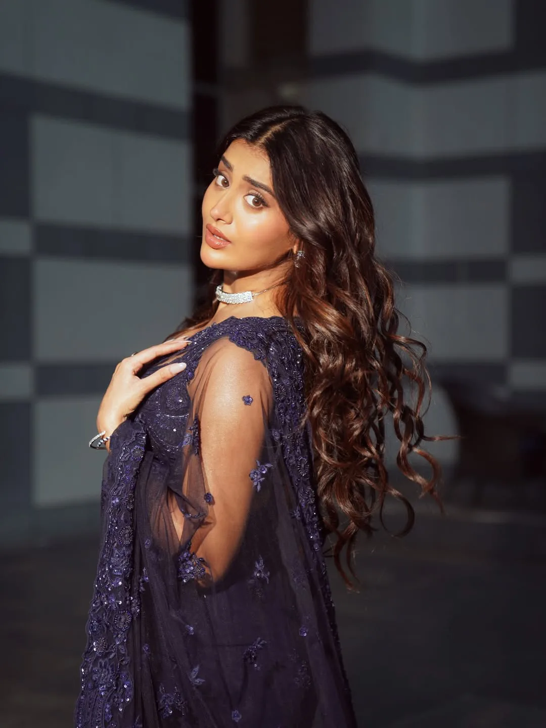 south heroine rashi singh latest photos viral on social media