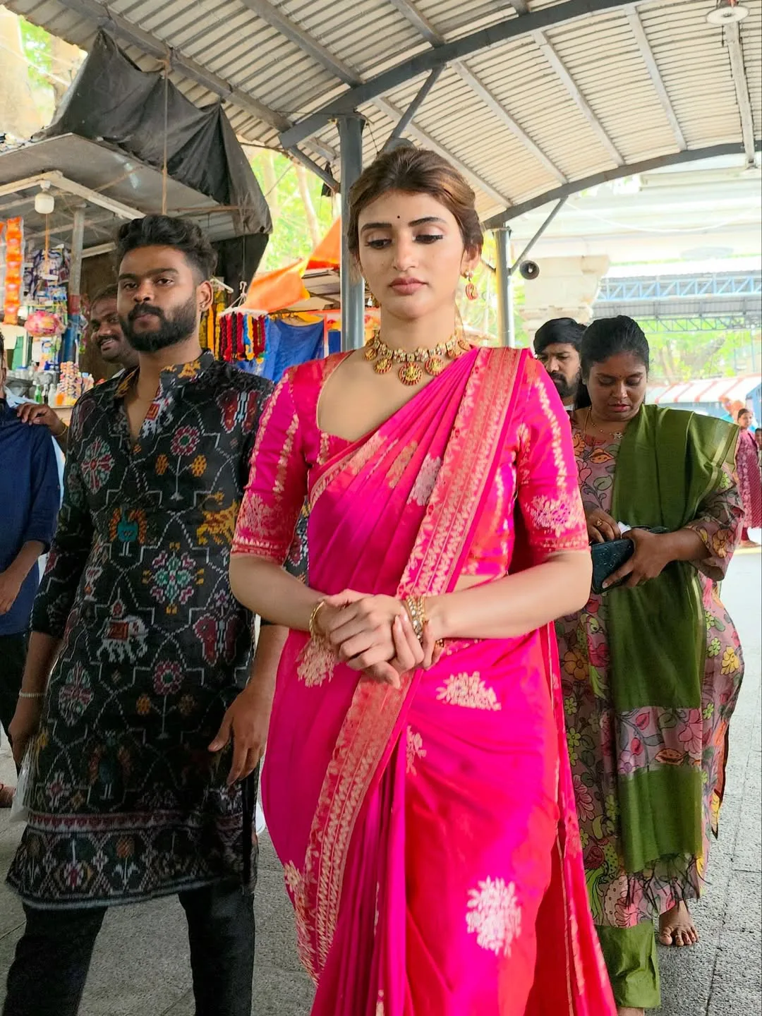 sreeleela visits tirumala tirupati devasthanam