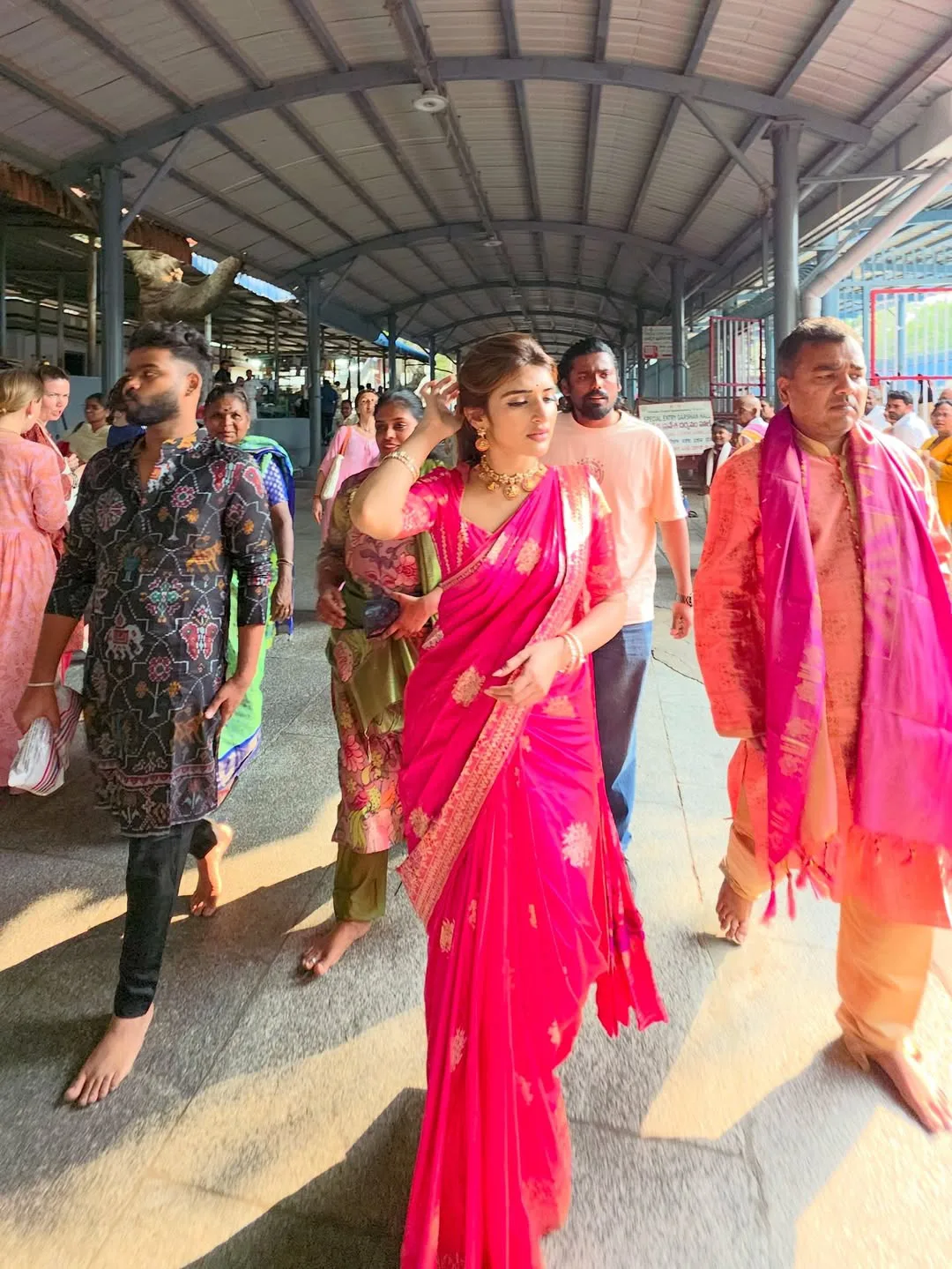 sreeleela visits tirumala tirupati devasthanam