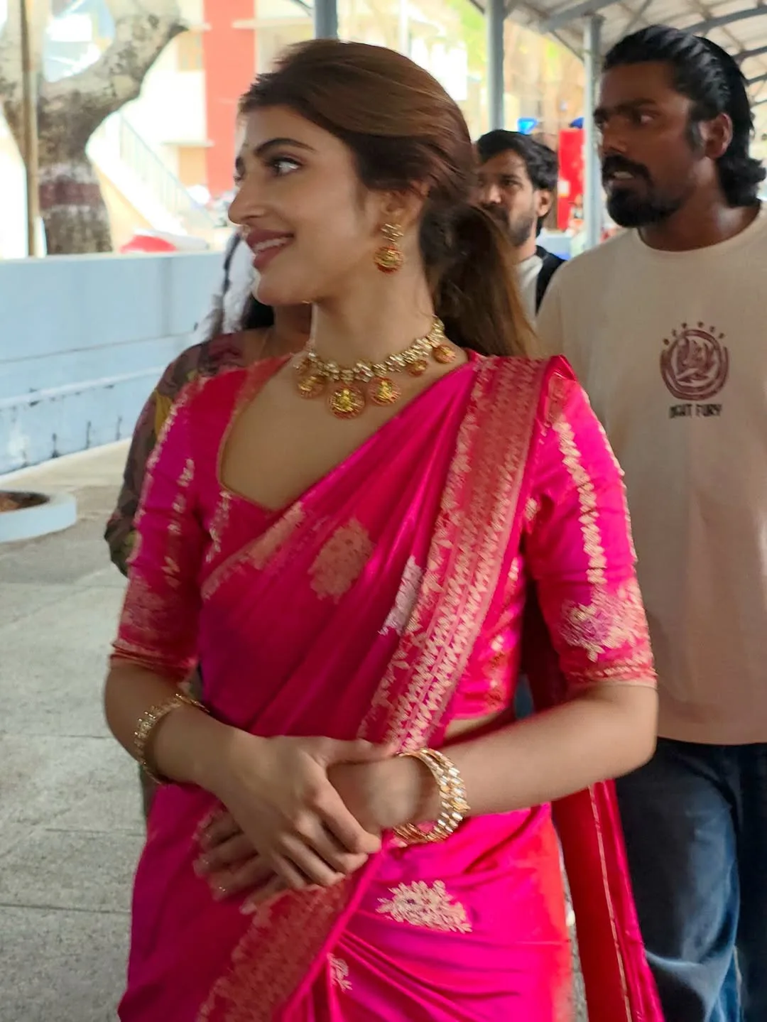 sreeleela visits tirumala tirupati devasthanam