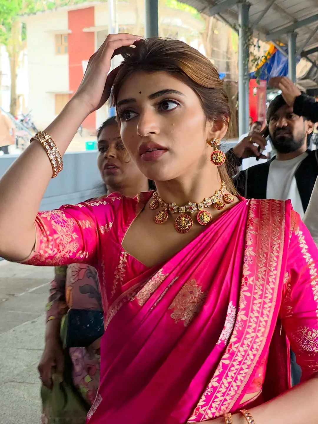 sreeleela visits tirumala tirupati devasthanam