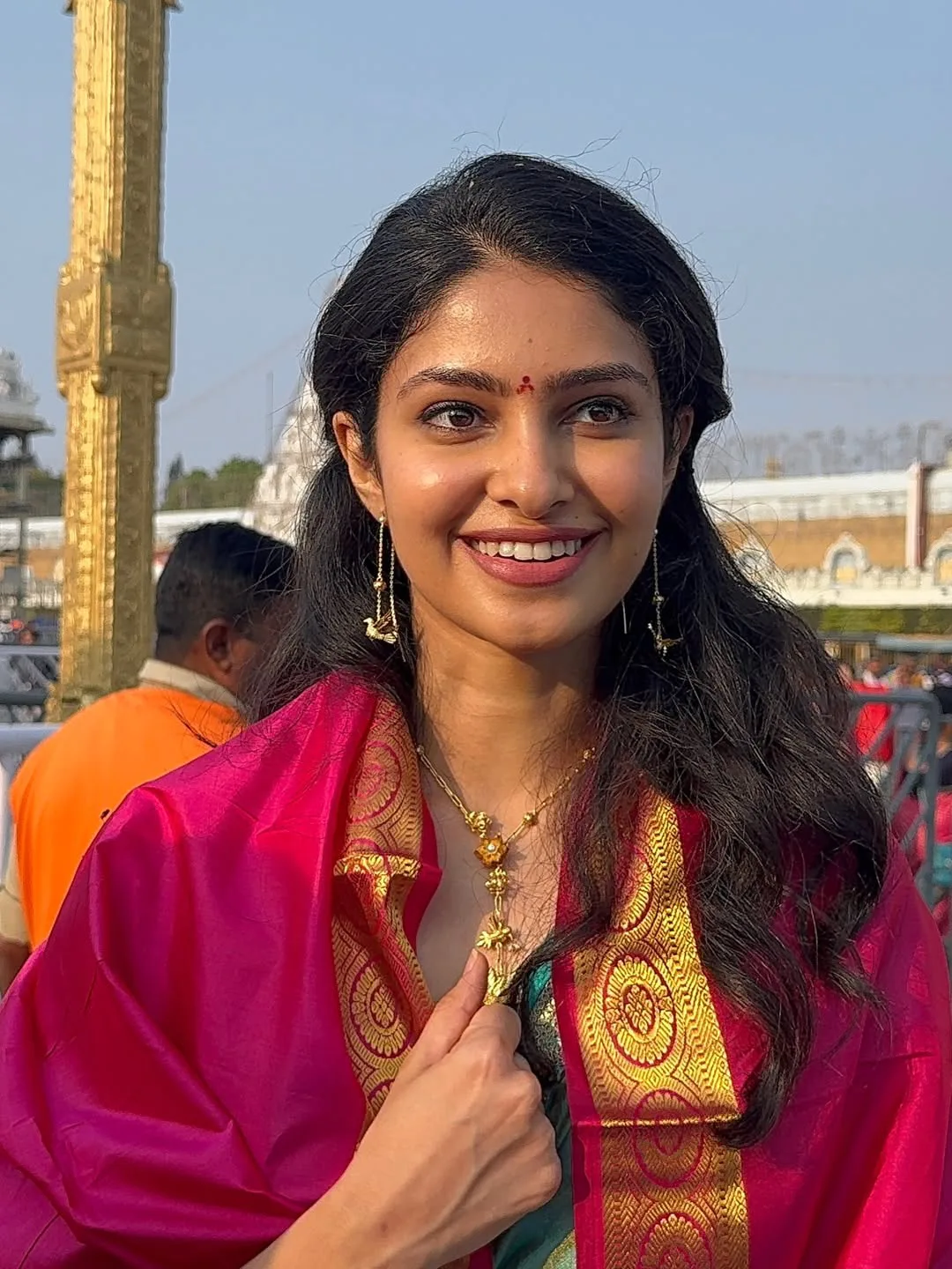 tollywood heroine Manasa Varanasi visits Tirumala
