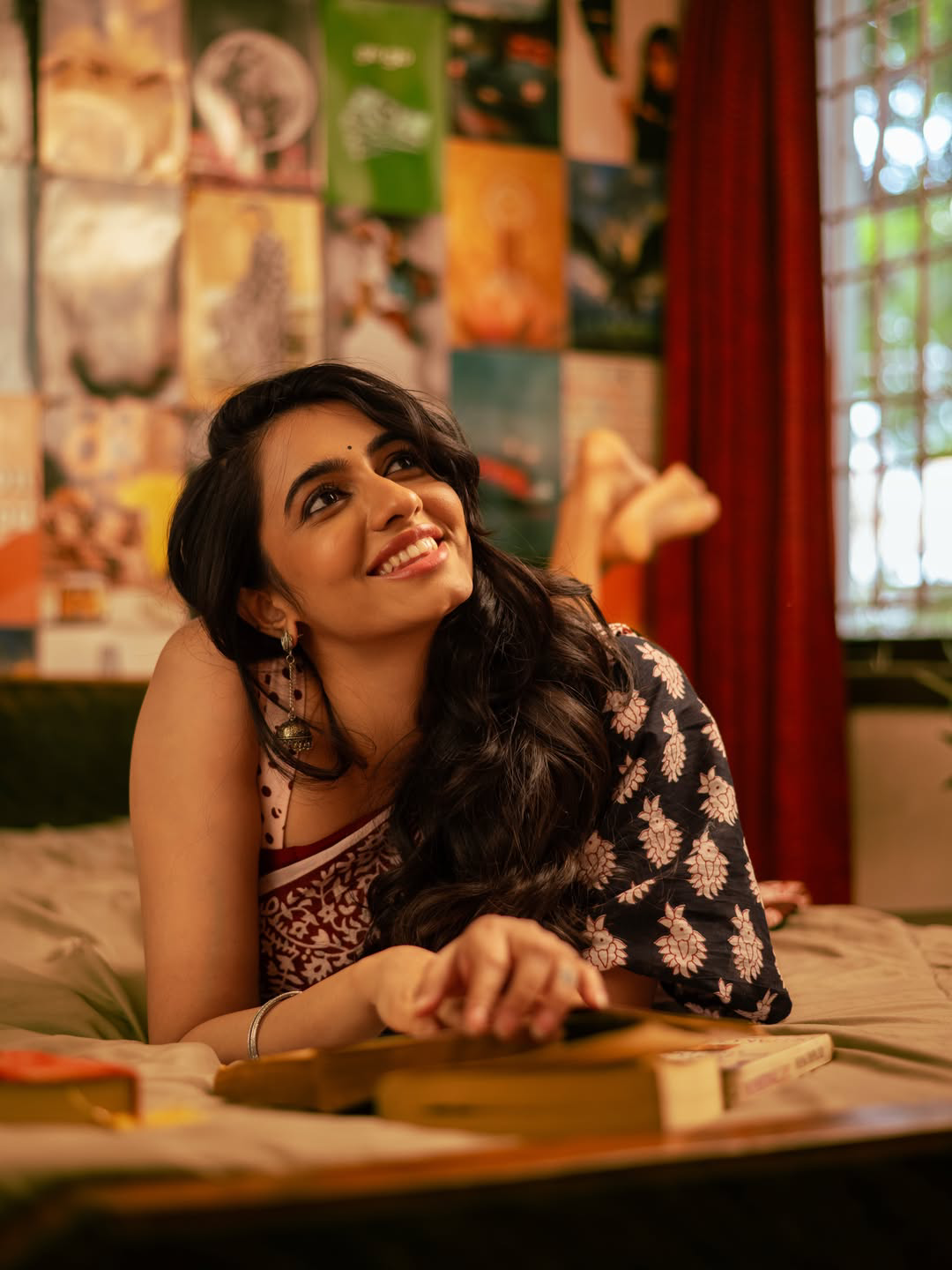 Actress Maanasa choudhary latest photos in saree
