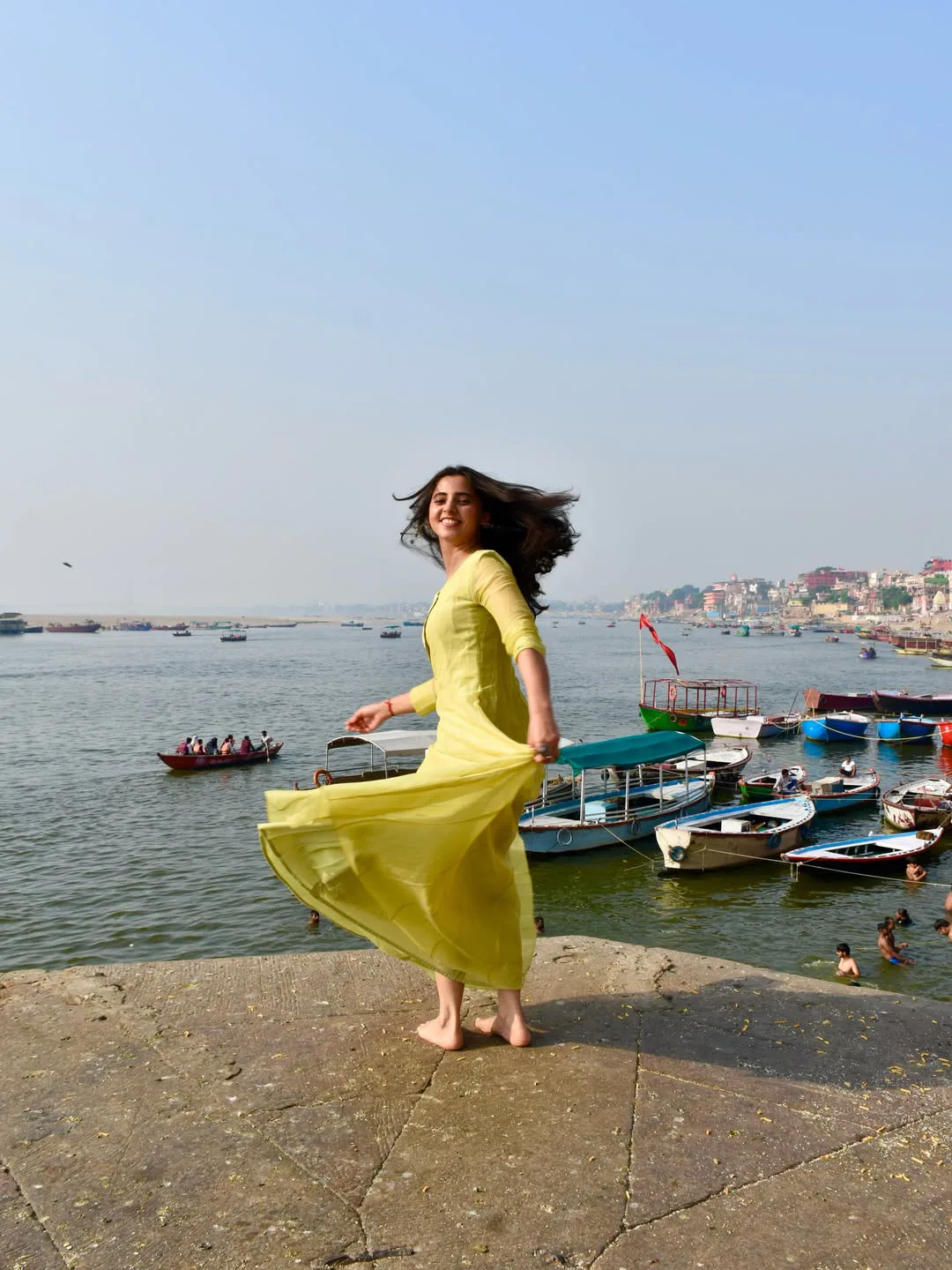 Actress Preethi Asrani at Kashi Visweswara Temple