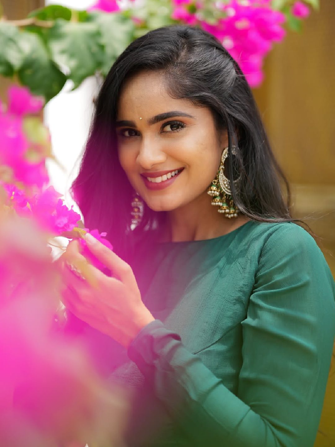 Amar Deep wife Tejaswini Gowda stunning photos