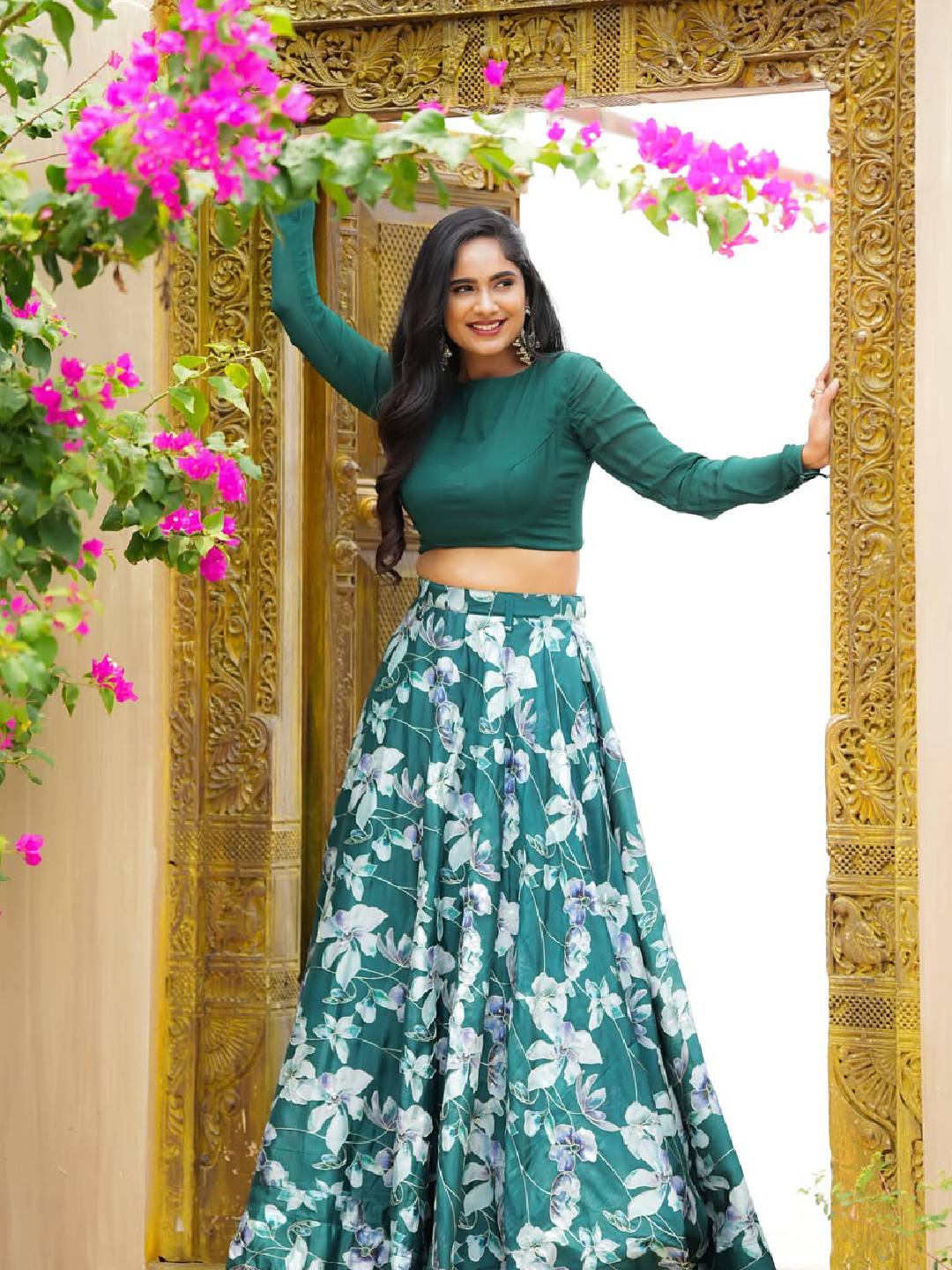 Amar Deep wife Tejaswini Gowda stunning photos