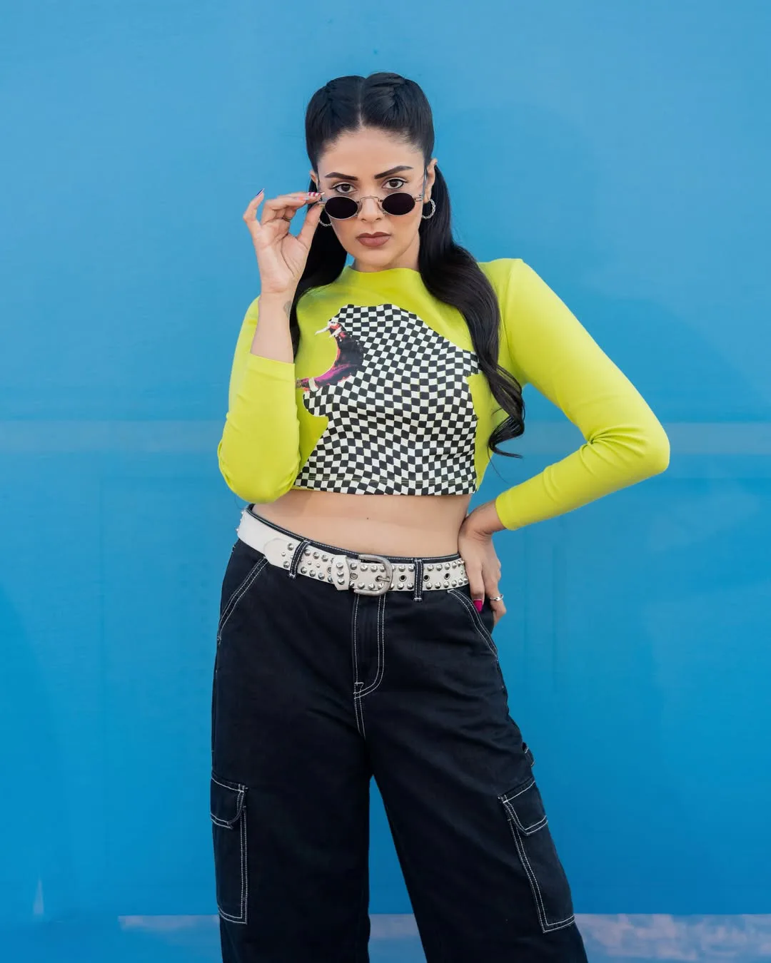 Anchor sreemukhi stunning looks goes viral on social media