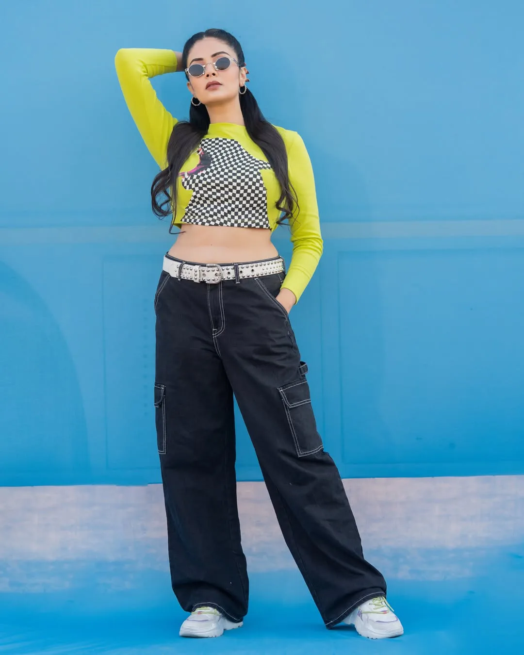 Anchor sreemukhi stunning looks goes viral on social media
