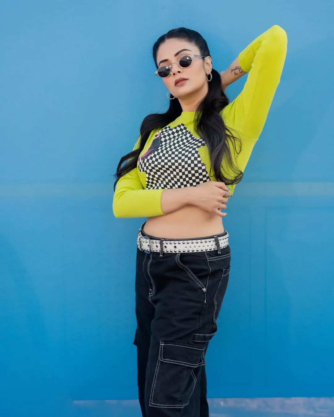 Anchor sreemukhi stunning looks goes viral on social media