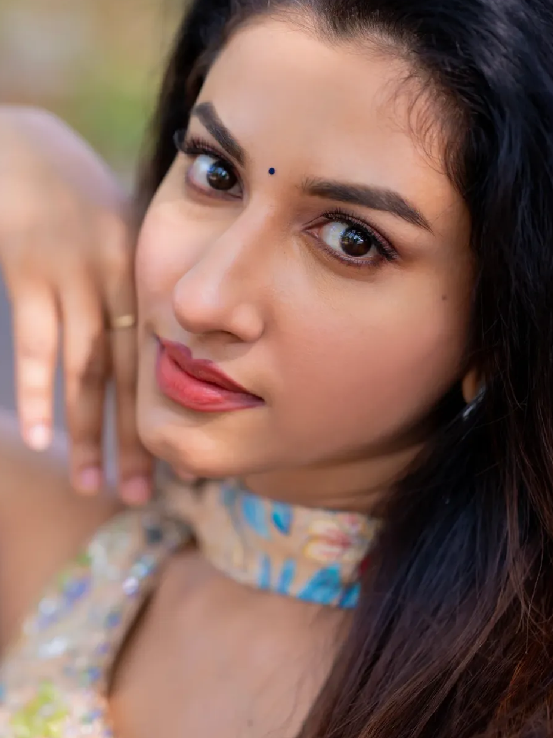Anchor vishnu priya cute photos viral