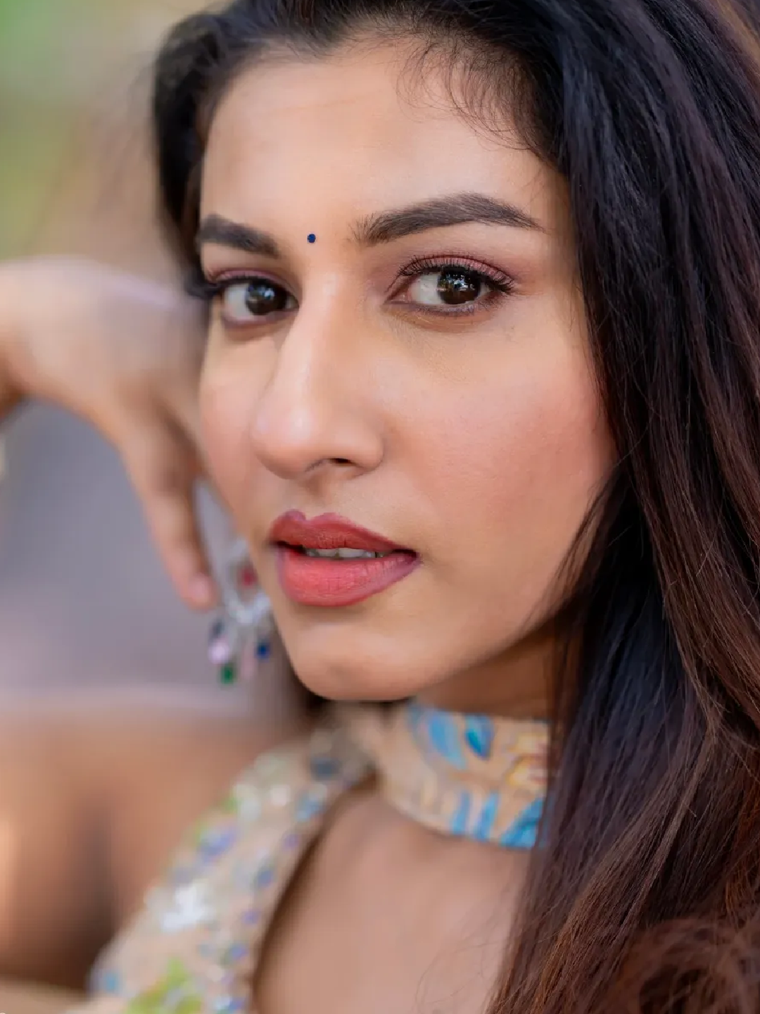 Anchor vishnu priya cute photos viral