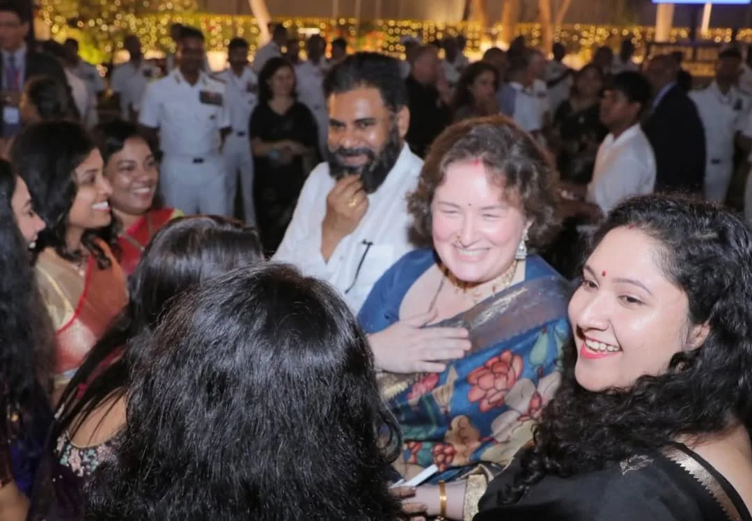 Pawan wife Anna Lezhneva shared a special moments she met President Droupadi Murmu.