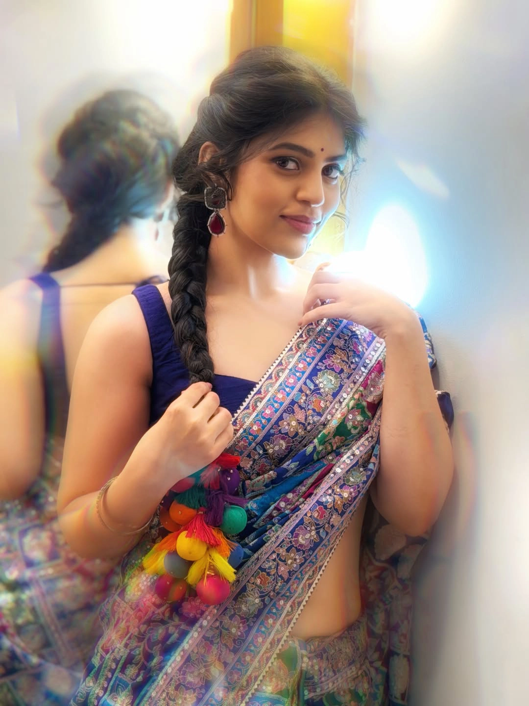 Bandhavi Sridhar Stunning Looks in Saree