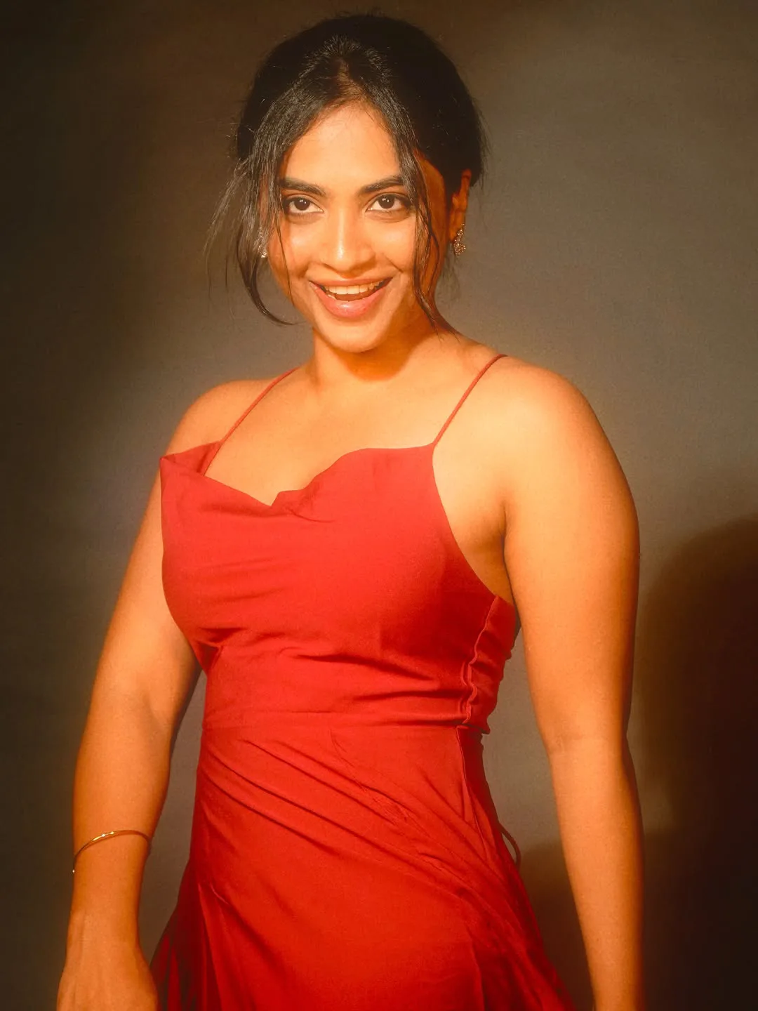 Bigg boss fame harika alekhya stunning looks
