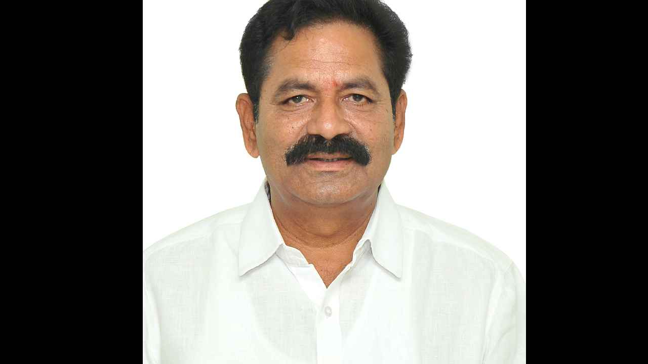 Illegal Land Deal Racket: పరారీలో వైసీపీ మాజీ ఎమ్మెల్యే..! అక్రమ భూ దందా కేసులో సంచలన విషయాలు..