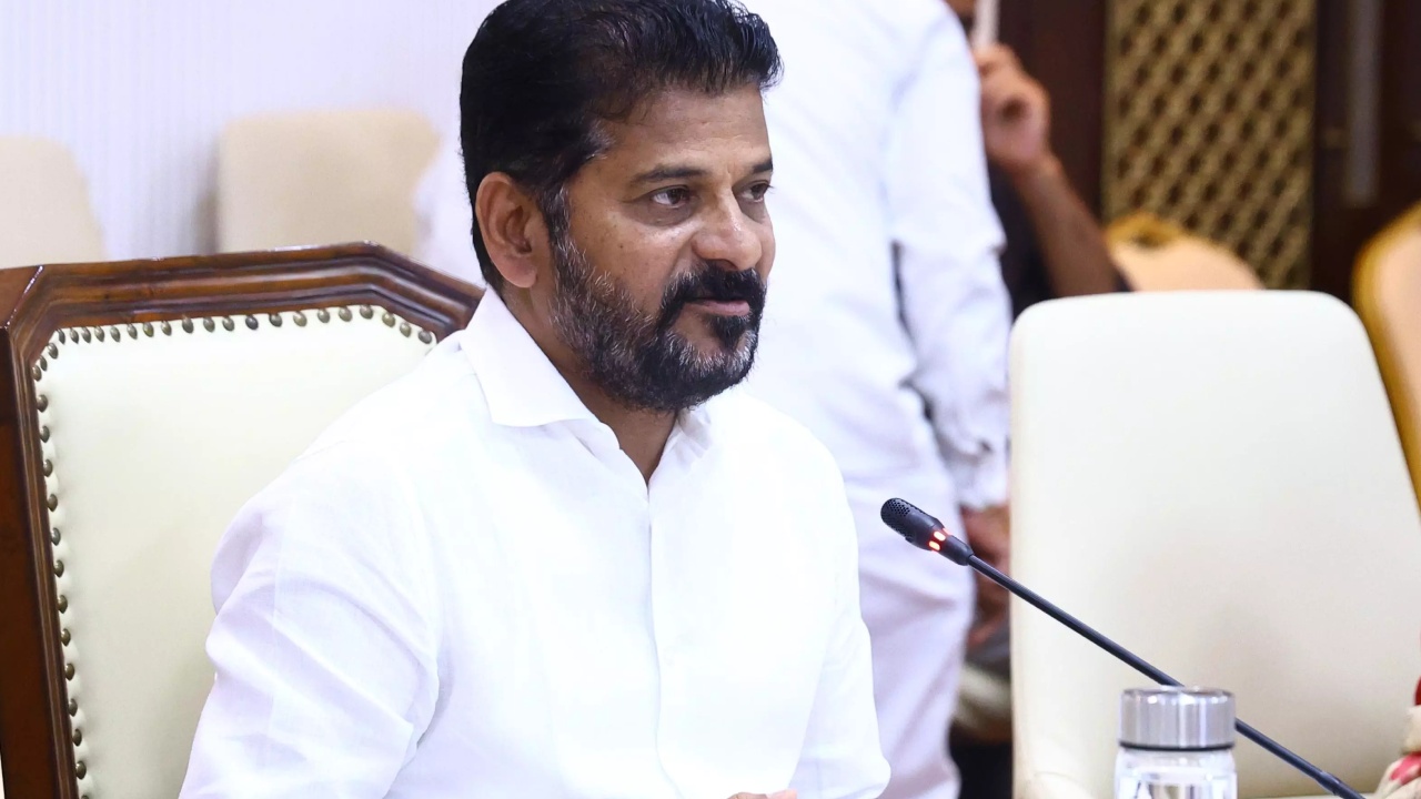 Telangana Govt : తెలంగాణ ప్రభుత్వం కీలక నిర్ణయం.. నిరుద్యోగులకు శుభవార్త..