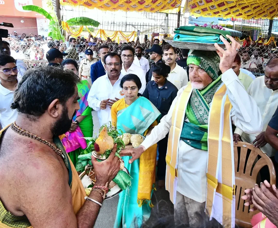Chandrababu Naidu Visits Kuppam Gangamma Talli Temple