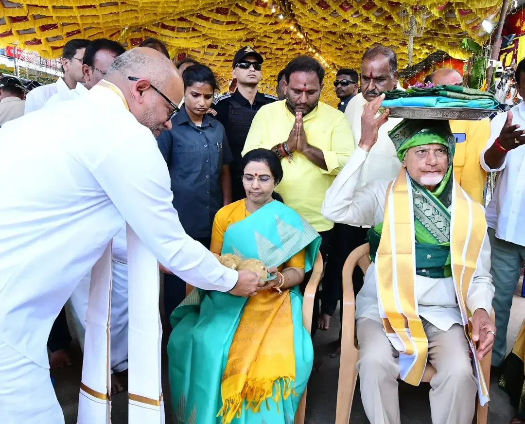 Chandrababu Naidu Visits Kuppam Gangamma Talli Temple