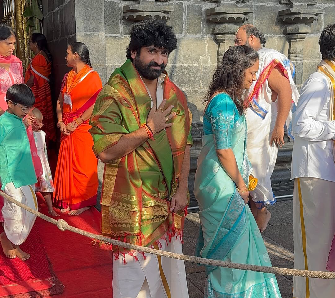 Choreographer Sekhar Master visited Tirumala along with his family (1)