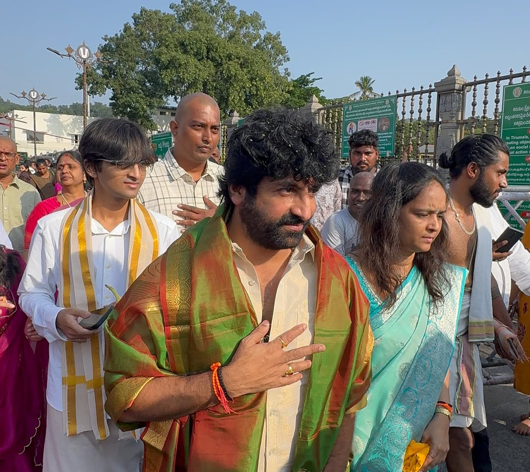 Choreographer Sekhar Master visited Tirumala along with his family (1)
