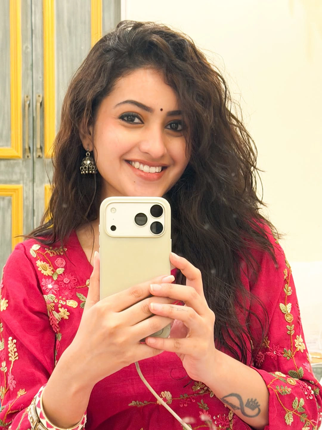 Deepika Pilli Roaming in Varanasi Streets