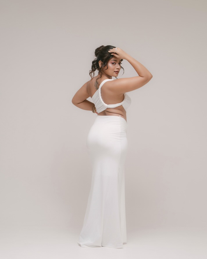 Dhee dancer nainika anasuru latest photos