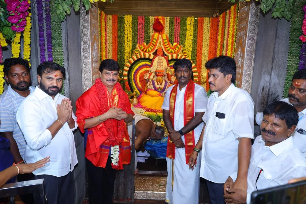 Director Boyapati Srinu visited Tatayyagunta Gangamma Temple in Tirupati