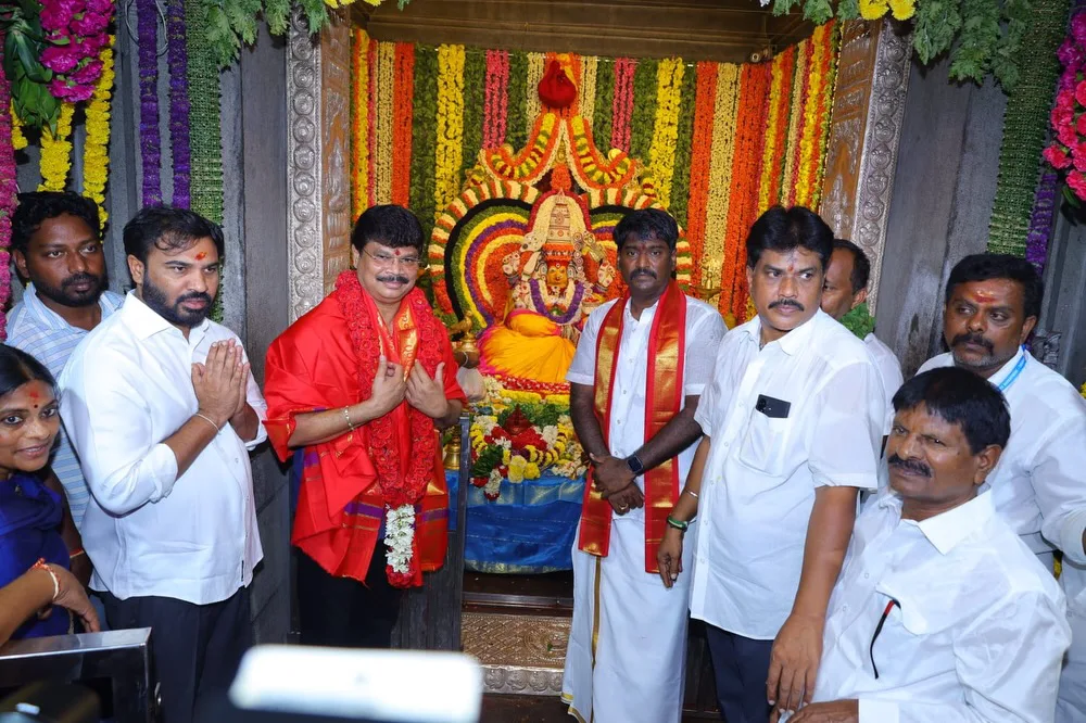 Director Boyapati Srinu visited Tatayyagunta Gangamma Temple in Tirupati