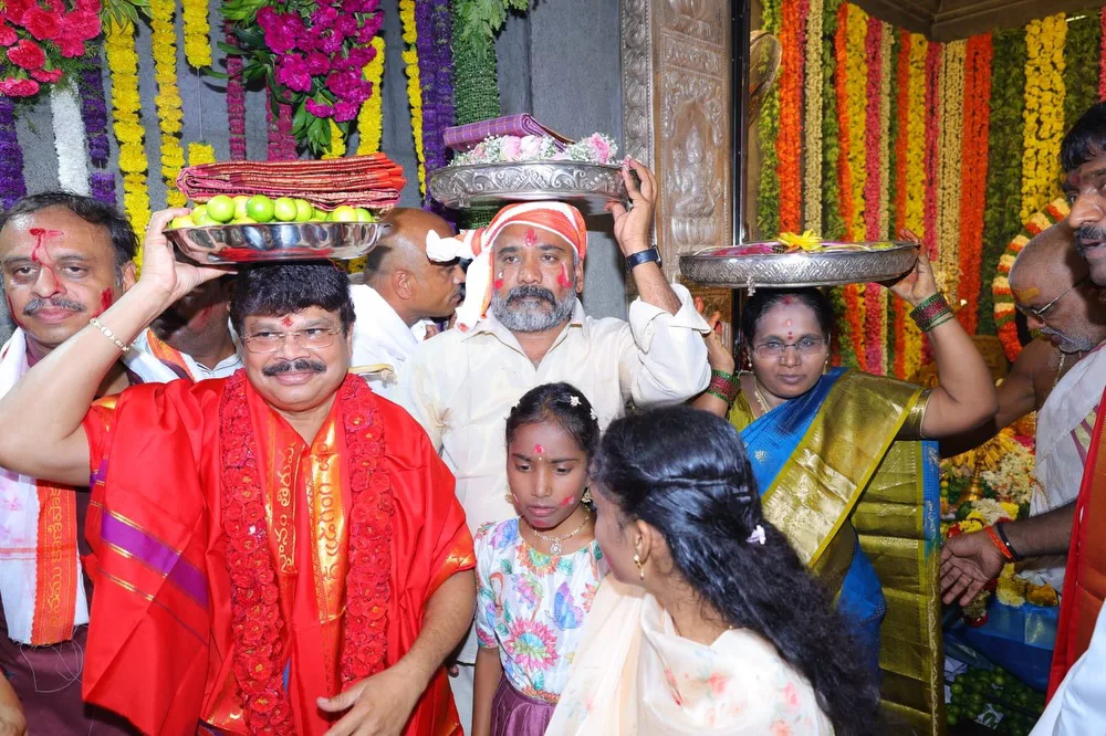 Director Boyapati Srinu visited Tatayyagunta Gangamma Temple in Tirupati