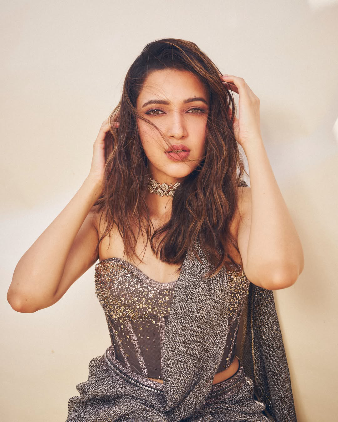 Dj tillu heroine neha shetty stunning looks viral