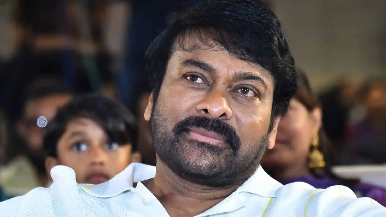 Chiranjeevi: ముదురుతున్న ఎగ్జిబిటర్స్‌, ప్రొడ్యూసర్స్ వివాదం.. రంగంలోకి చిరంజీవి.. ‘పెద్ది’కి లైన్ క్లియర్ అయ్యేనా?
