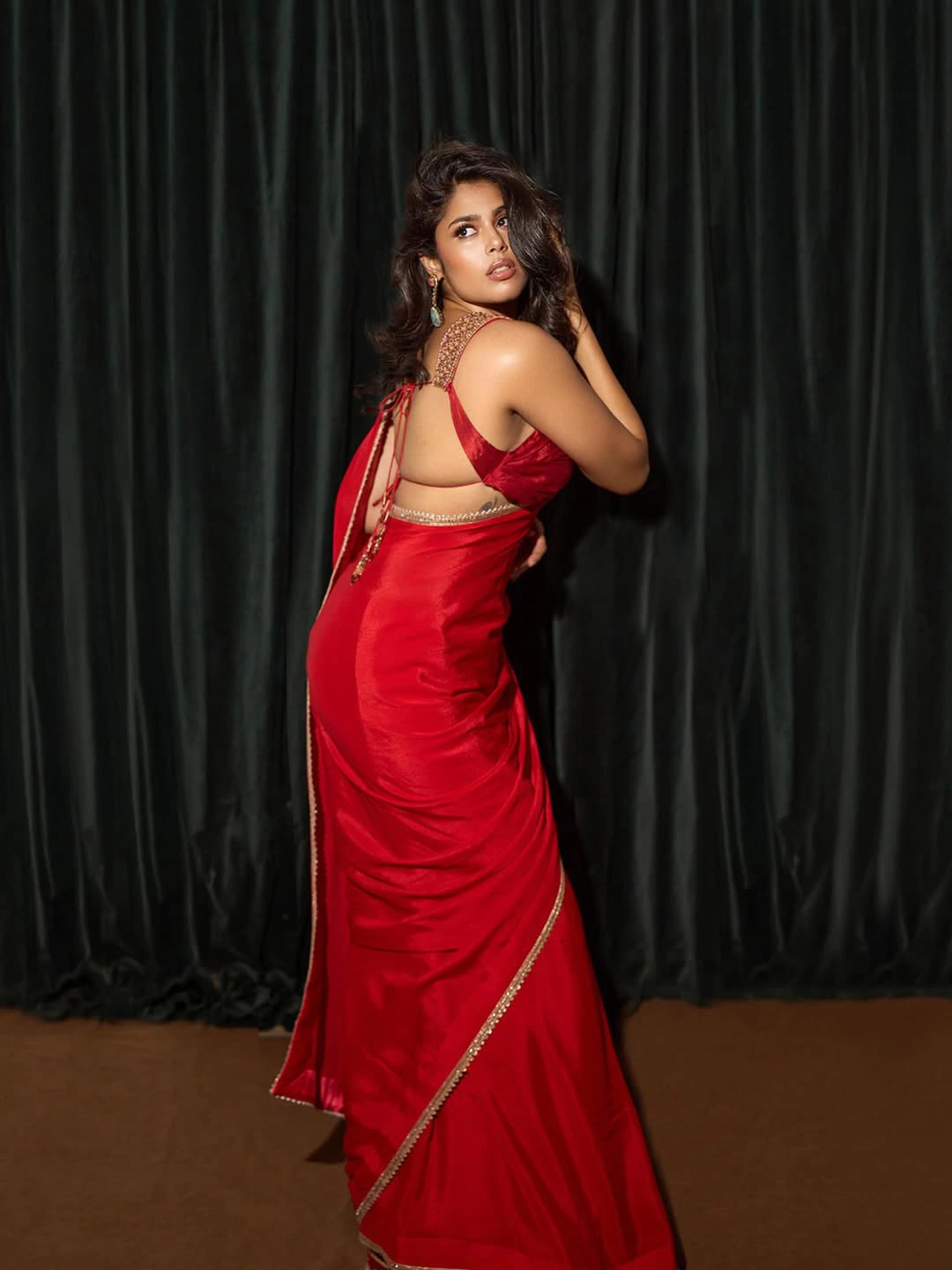 Faria Abdullah Shines in Saree
