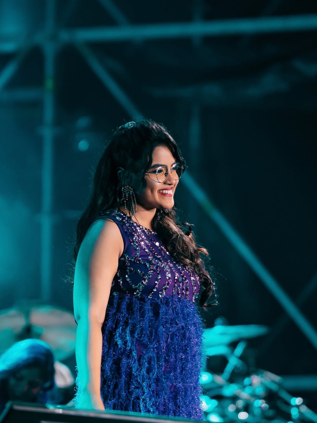 Hallallallo song Singer Rakshita Suresh stunning photos