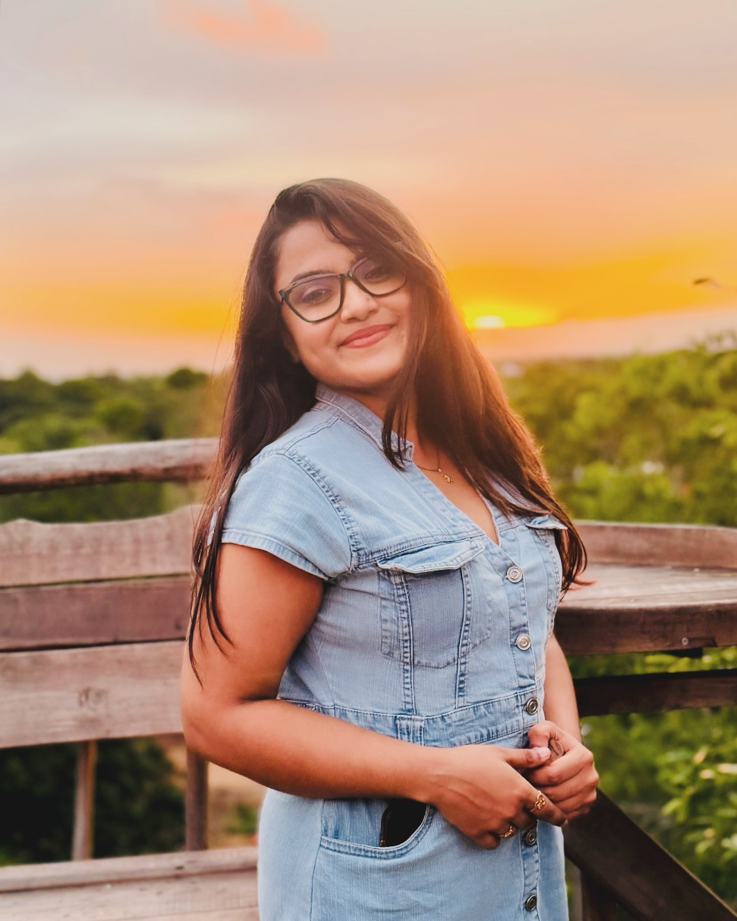 Hallallallo song Singer Rakshita Suresh stunning photos