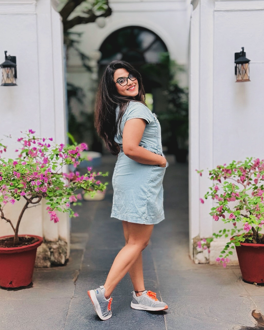 Hallallallo song Singer Rakshita Suresh stunning photos