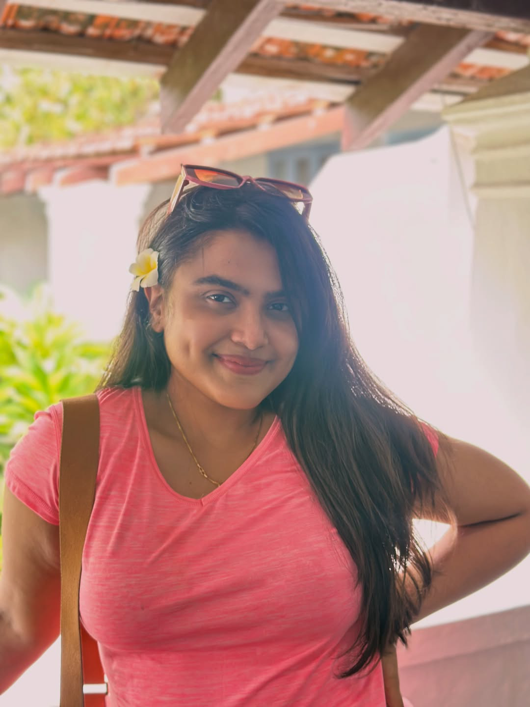 Hallallallo song Singer Rakshita Suresh stunning photos