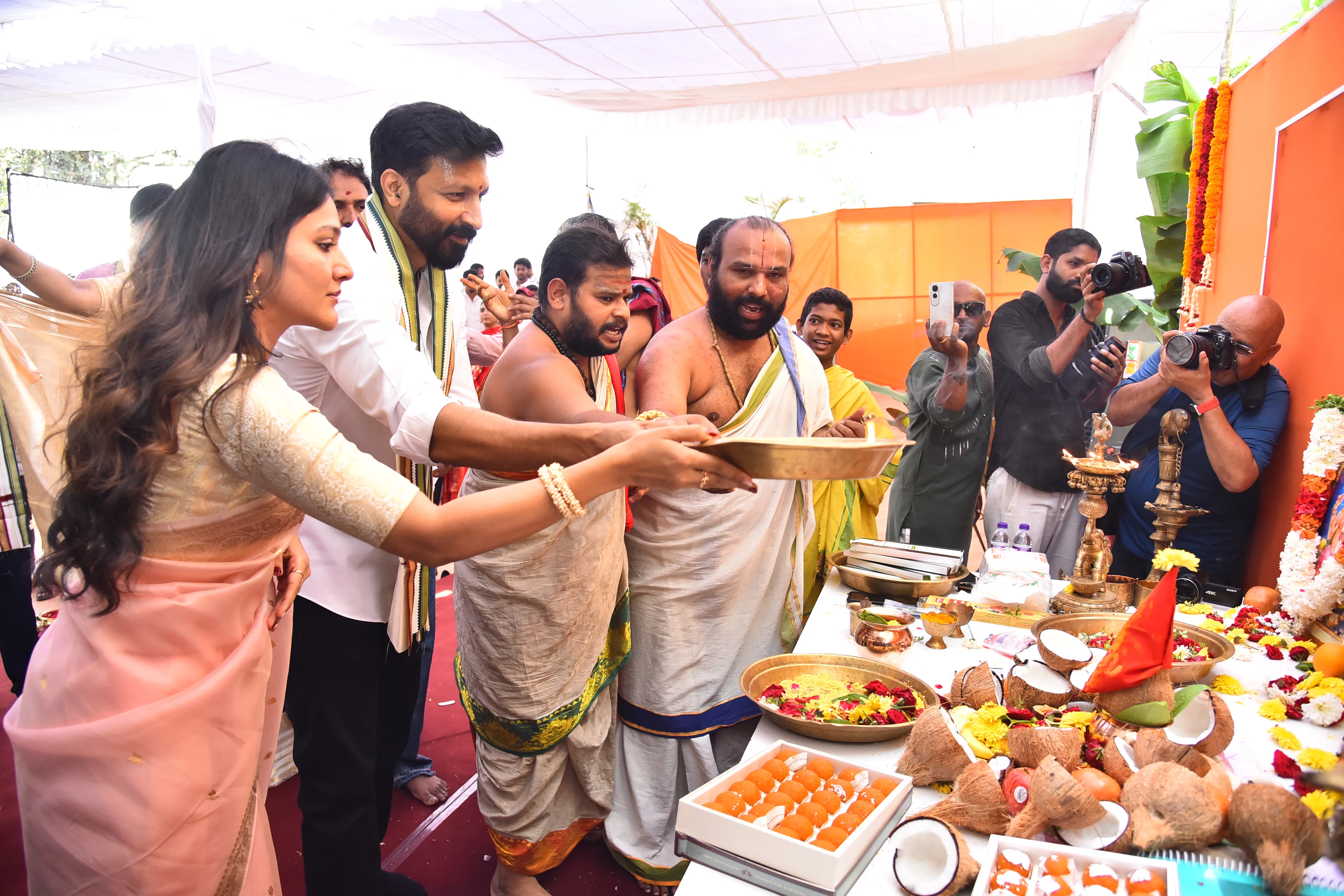 Hero Gopichand and director venkat New Movie Opening