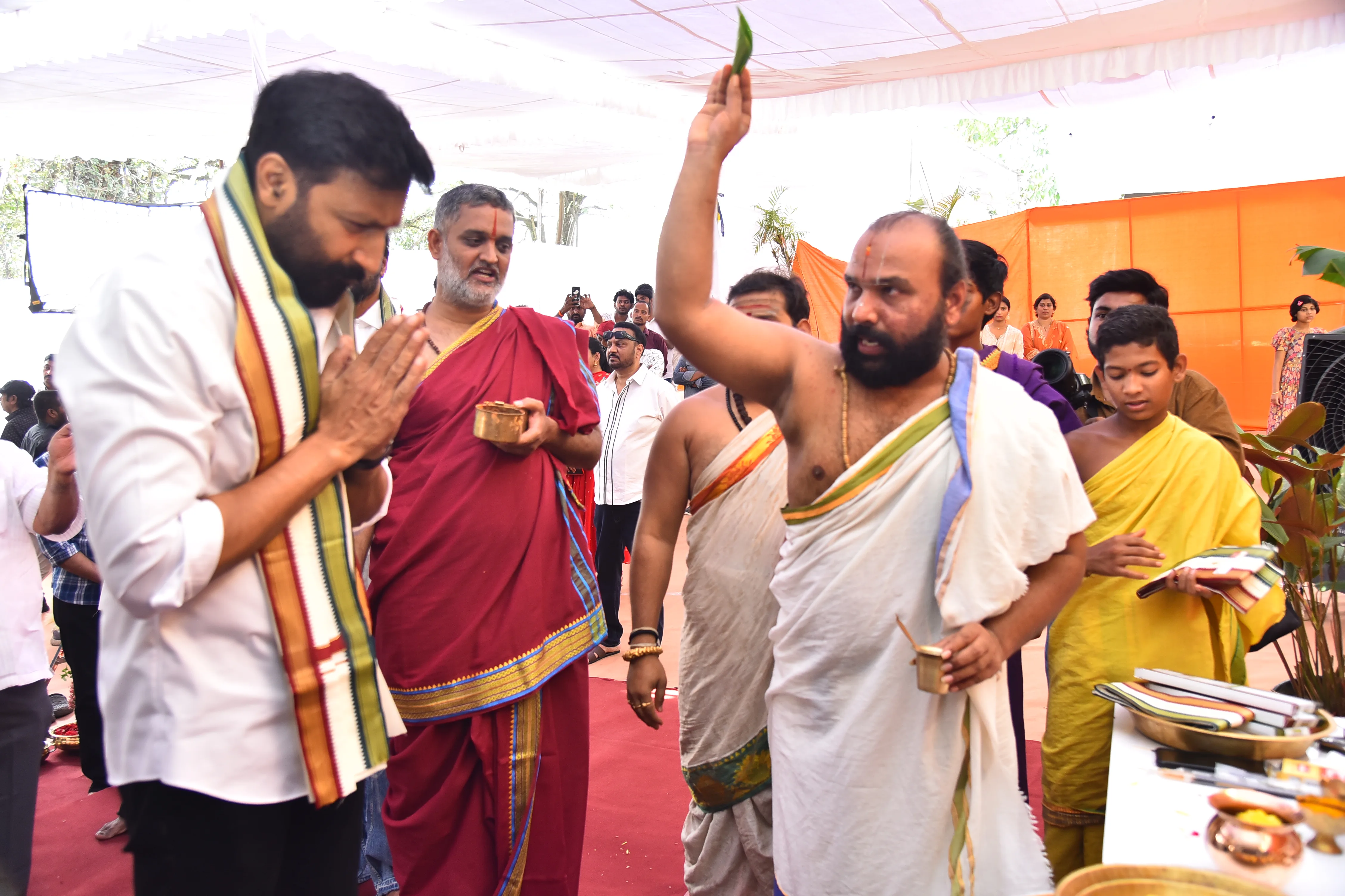 Hero Gopichand and director venkat New Movie Opening