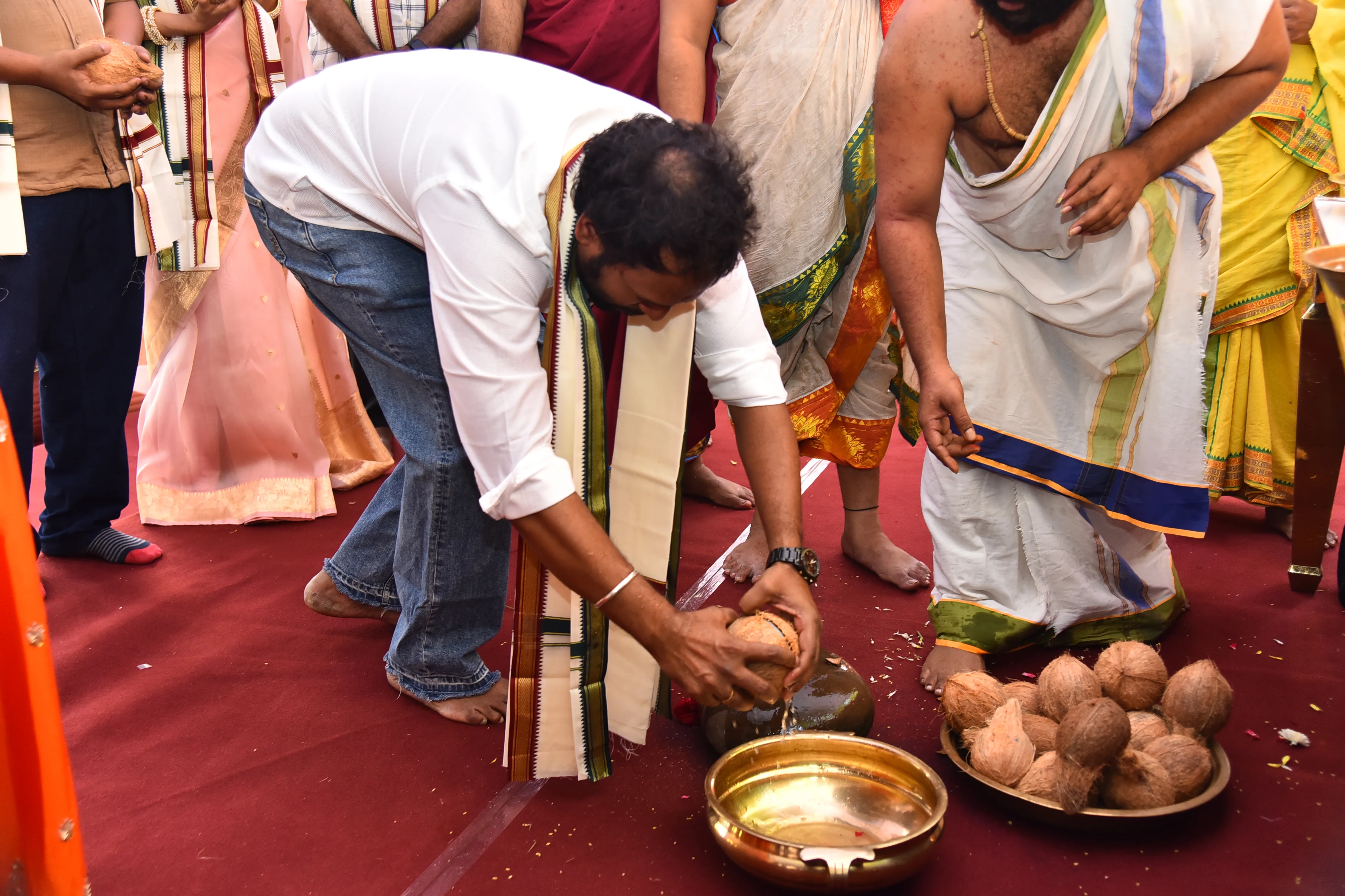 Hero Gopichand and director venkat New Movie Opening