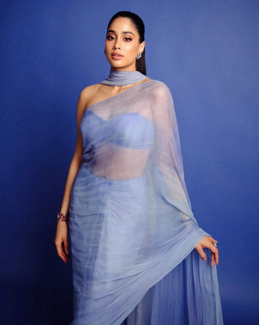 Janhvi Kapoor Looks in Transparent Saree