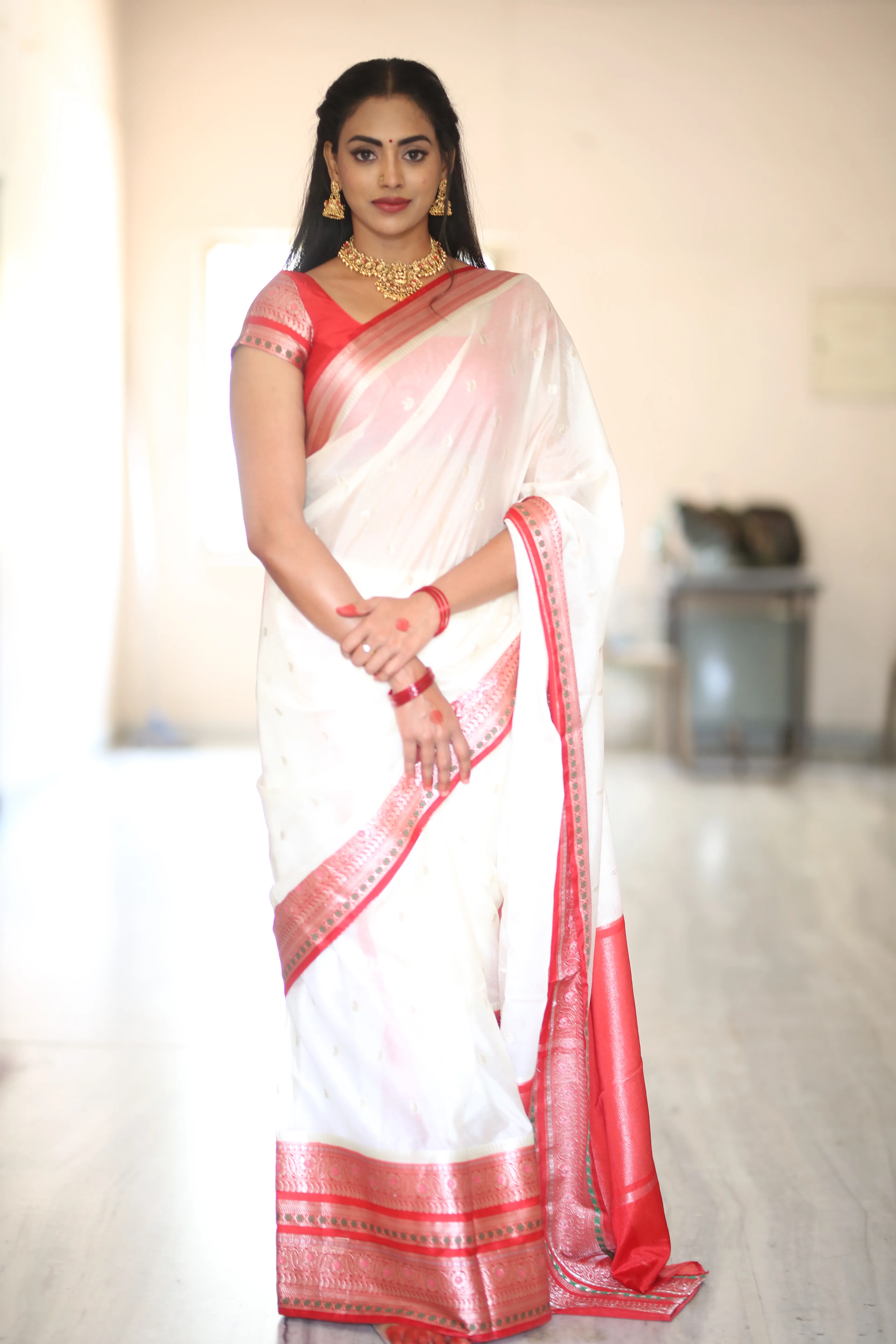 Kamakshi Bhaskarla at Agada movie teaser release event