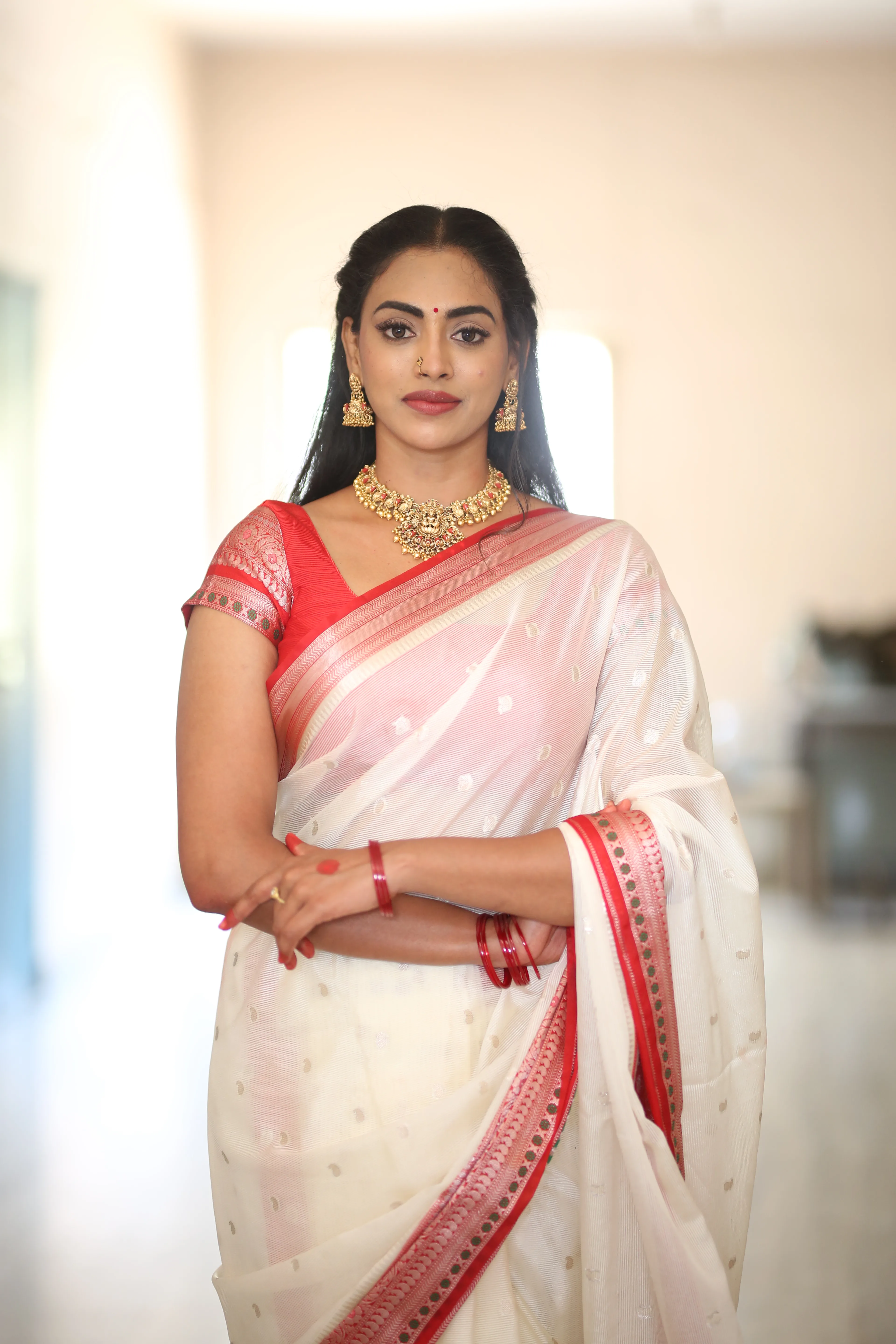 Kamakshi Bhaskarla at Agada movie teaser release event