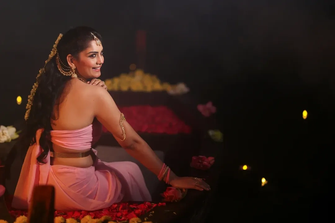 Karuunaa Bhushan Stunning Looks in Saree