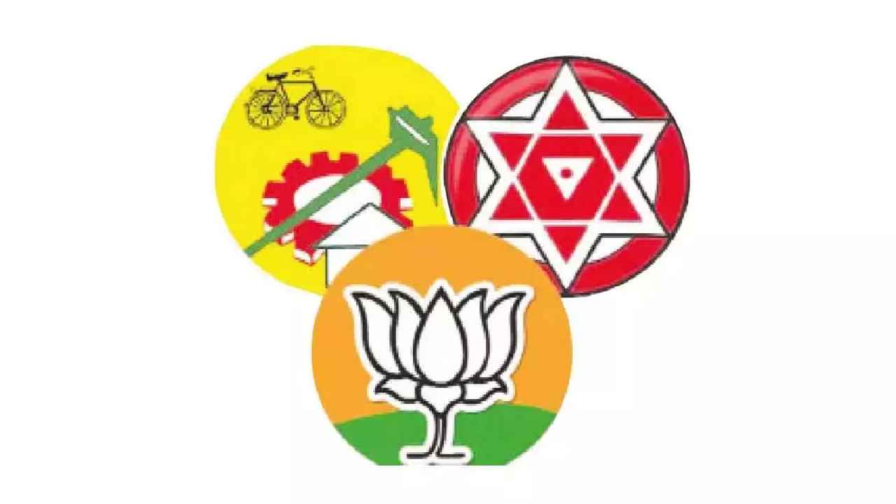 Kakinada Tdp: కాకినాడ జిల్లాలో కూటమిని వేధిస్తున్న లోటు ఏంటి? ఆ ఇద్దరు కీలక నేతలు ఎందుకు సైలెంట్ అయ్యారు?