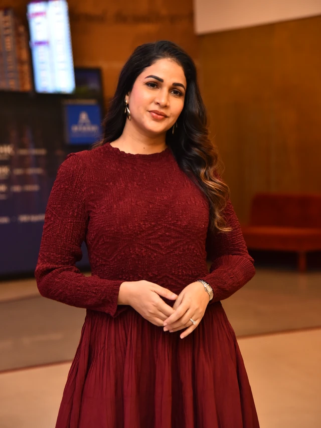 Lavanya Tripathi Cute Looks in Sathi leelavathi Promotions