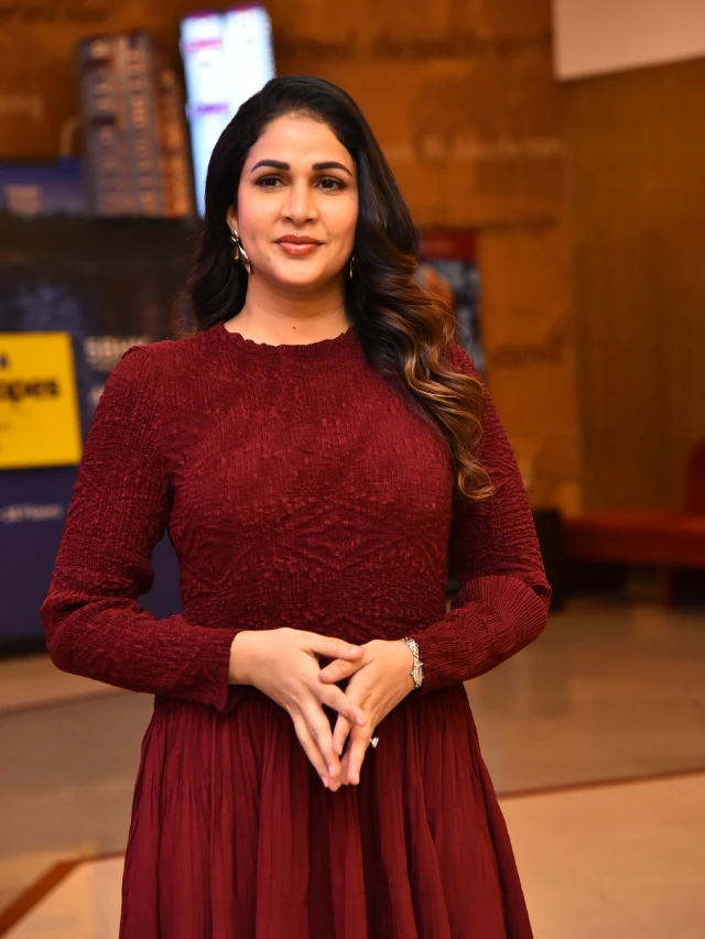 Lavanya Tripathi Cute Looks in Sathi leelavathi Promotions