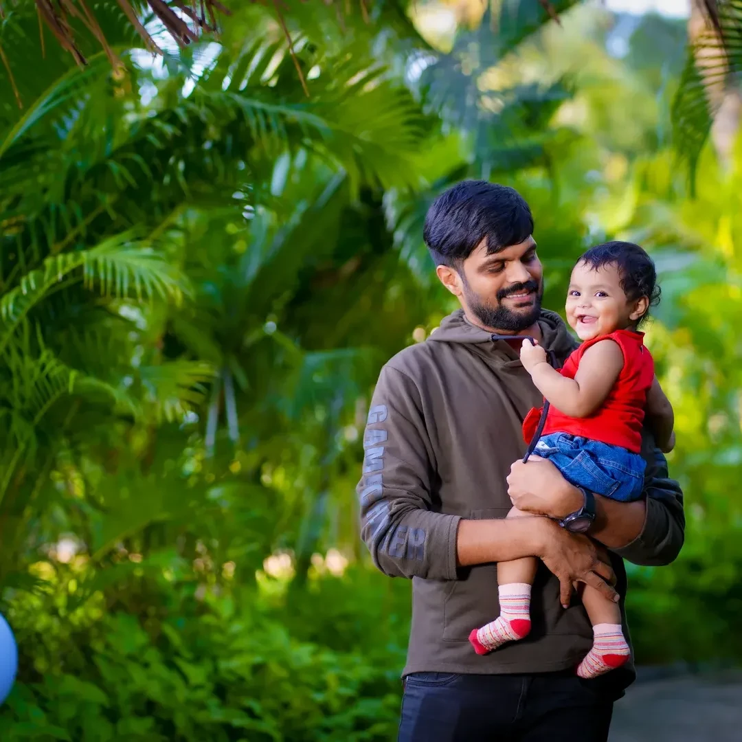 Rangasthalam Fame Mahesh Achanta Family Photos