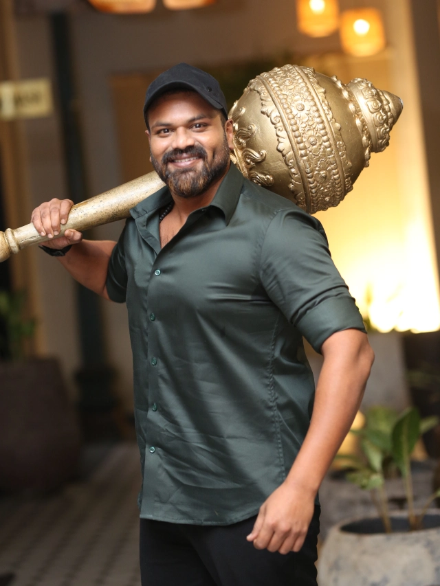 Manchu Manoj Mass Looks