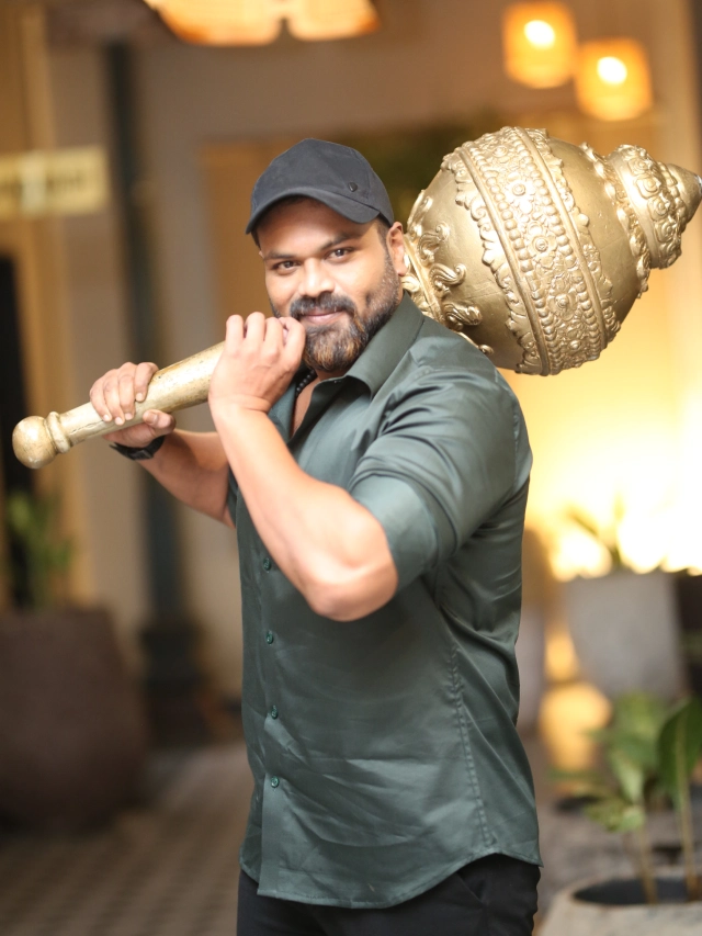 Manchu Manoj Mass Looks