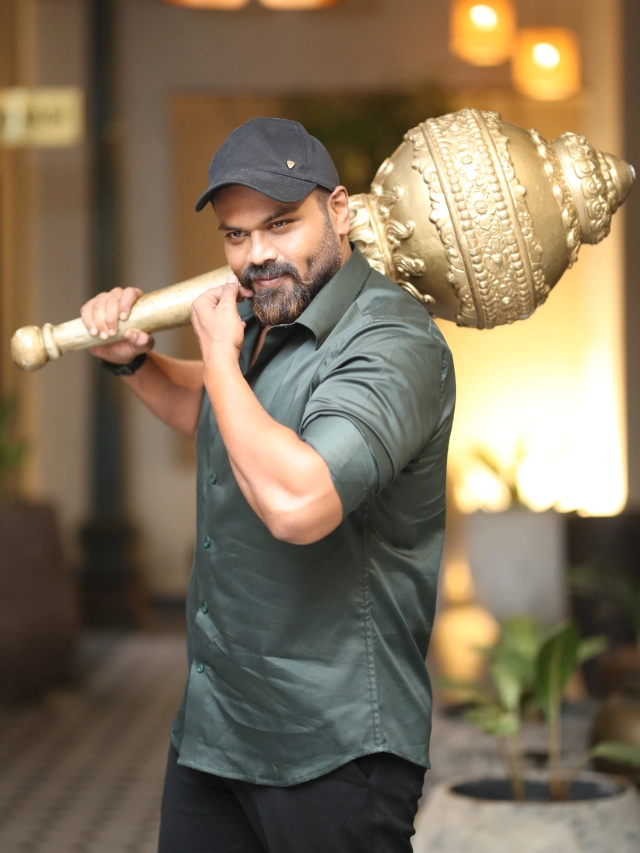 Manchu Manoj Mass Looks
